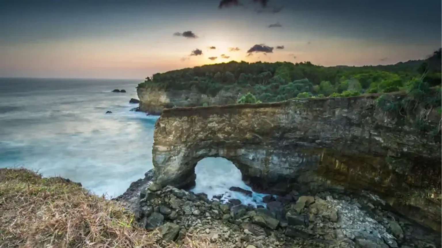 wisata terbaik pacitan