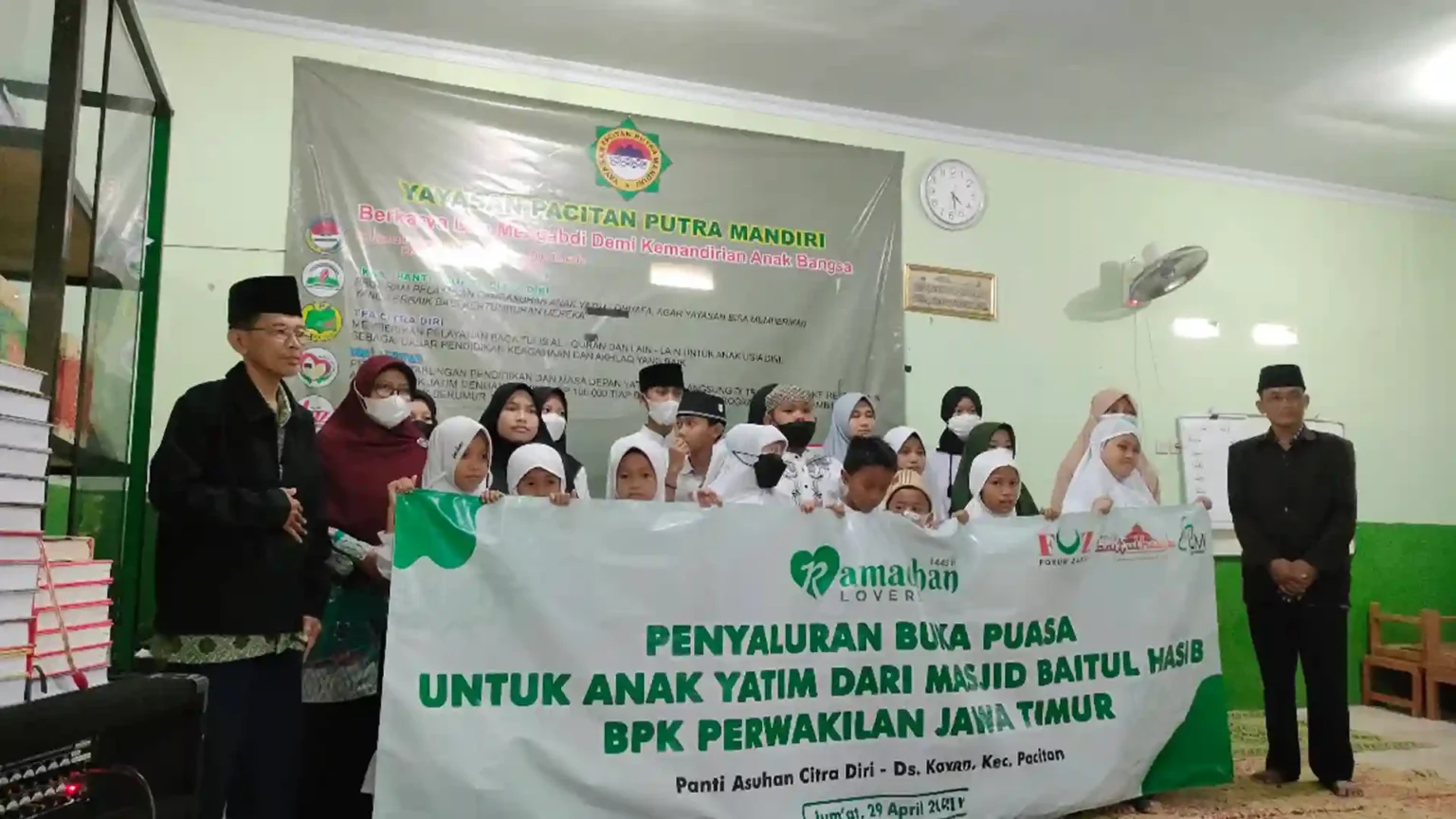 Buka Puasa Bersama Yatim